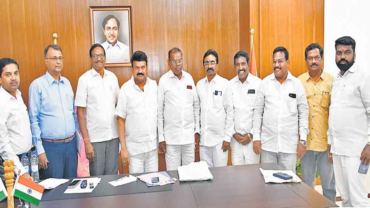 మత్స్య సమాఖ్య వైస్‌ చైర్మన్‌గా మల్లయ్య