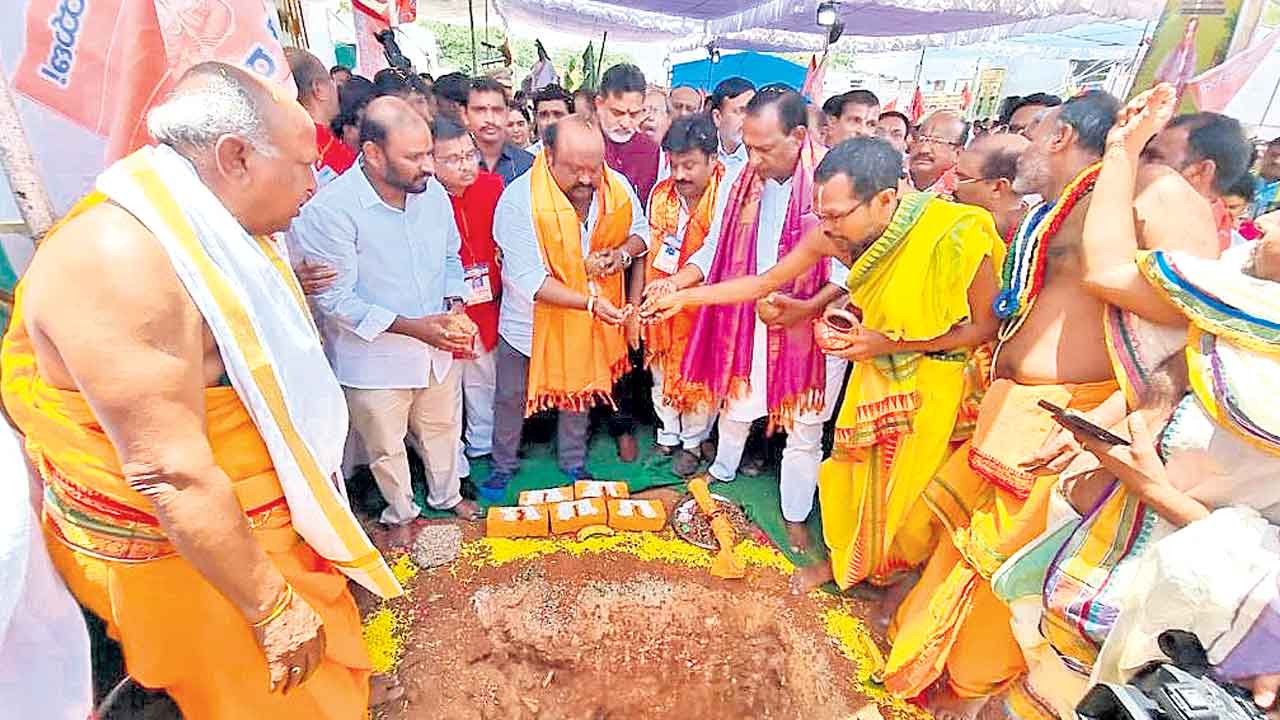 దేశానికే రోల్‌ మోడల్‌.. తెలంగాణ