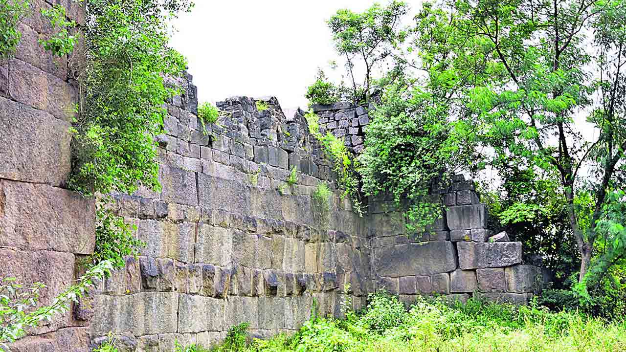 చారిత్రక సంపదపై కేంద్రం నిర్లక్ష్యం