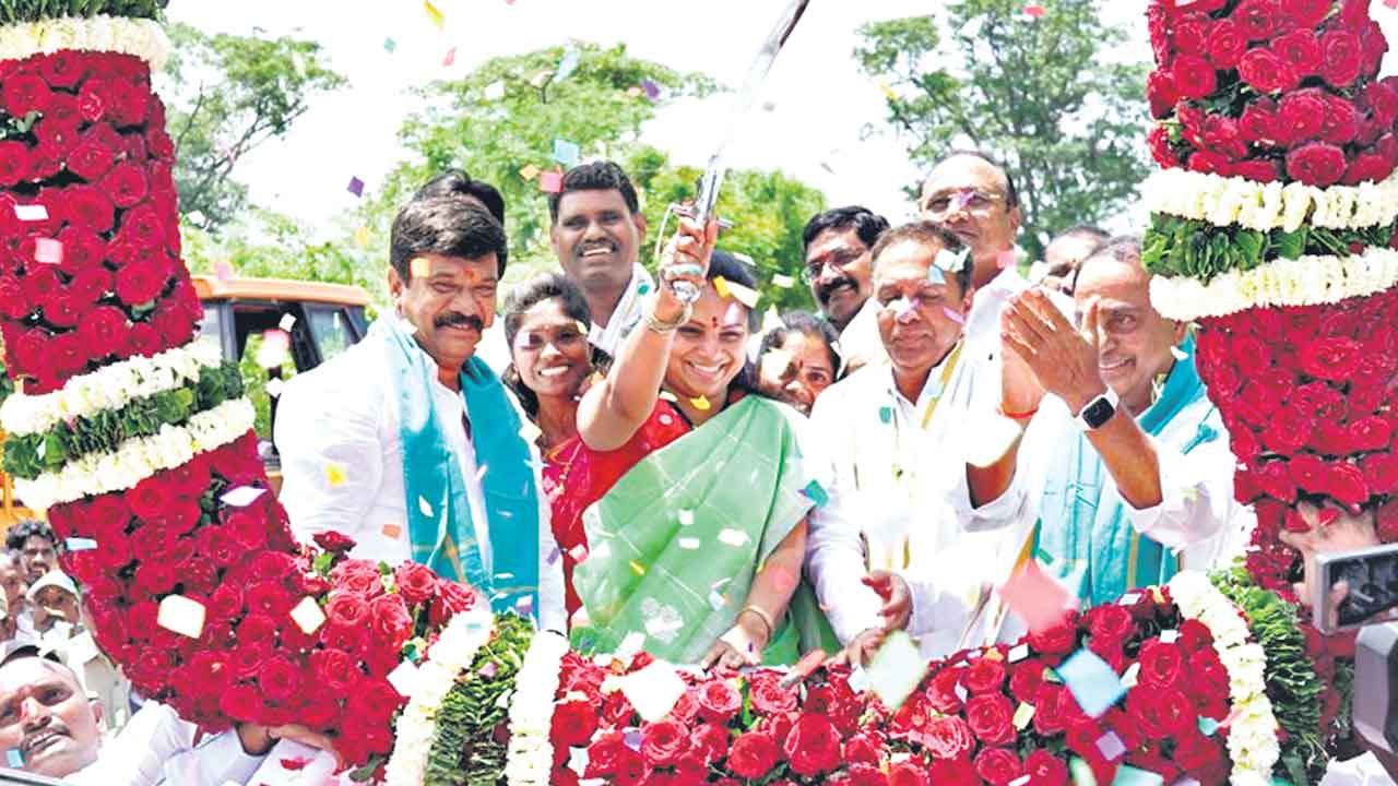 కేసీఆర్‌తోనే తలెత్తుకున్న తెలంగాణ