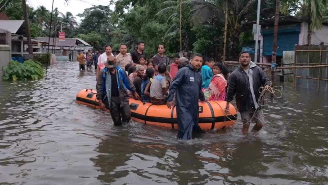 Assam floods | అసోంలో వరదలు.. 17 జిల్లాల్లో ప్రభావం.. 15 కు చేరిన మృతుల సంఖ్య