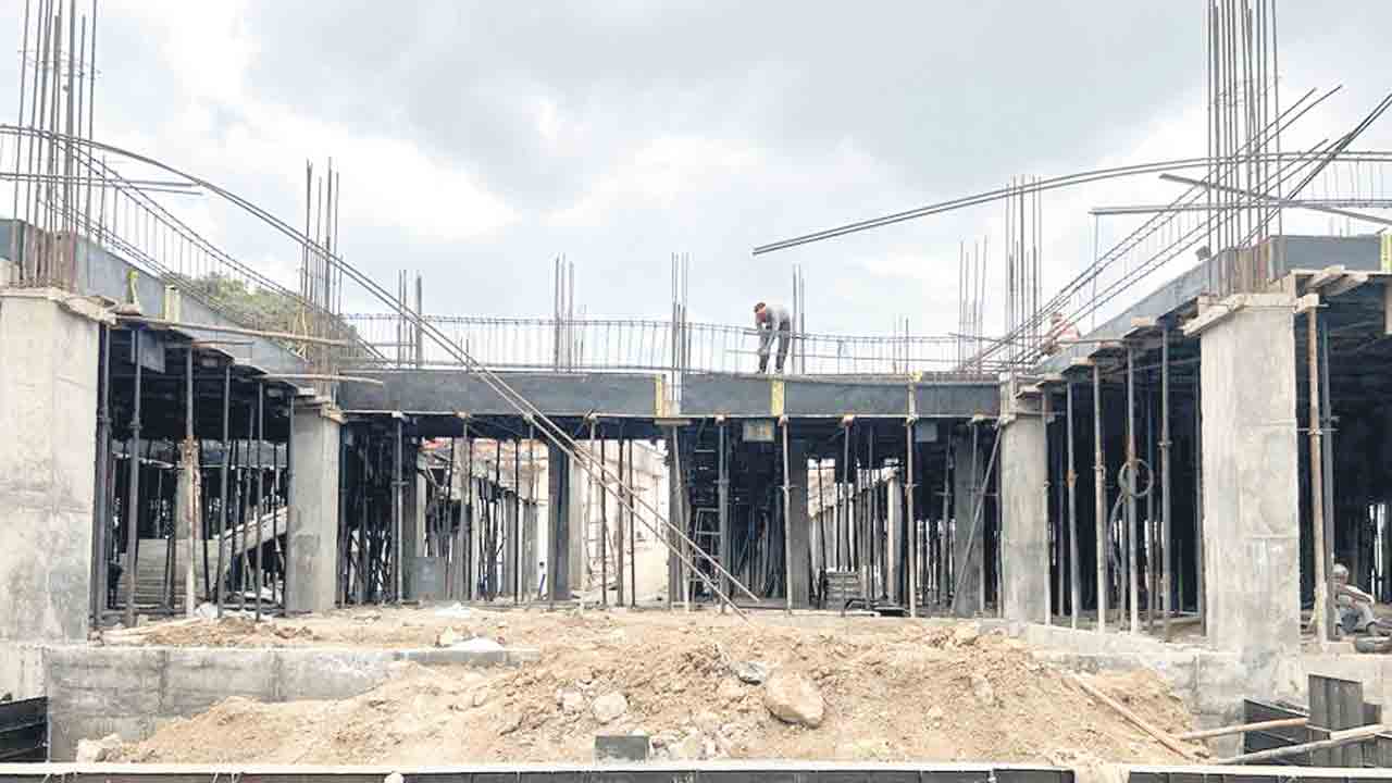 బోథ్‌ దవాఖానకు మహర్దశ