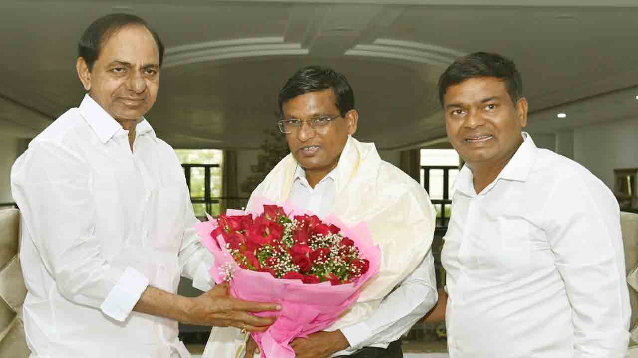 Thanks to CM | సీఎం కేసీఆర్‌కు ధన్యవాదాలు తెలిపిన మధుశేఖర్‌