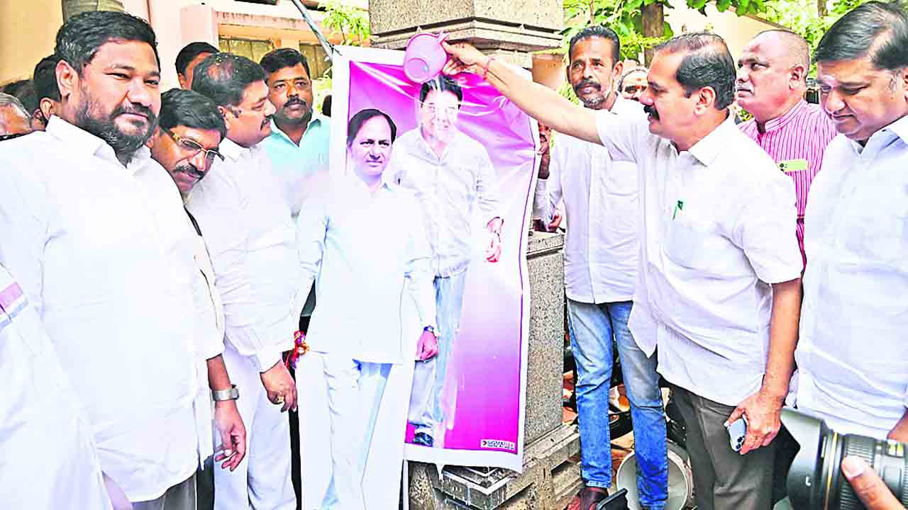 వరద సాయం రూ.250 కోట్లు