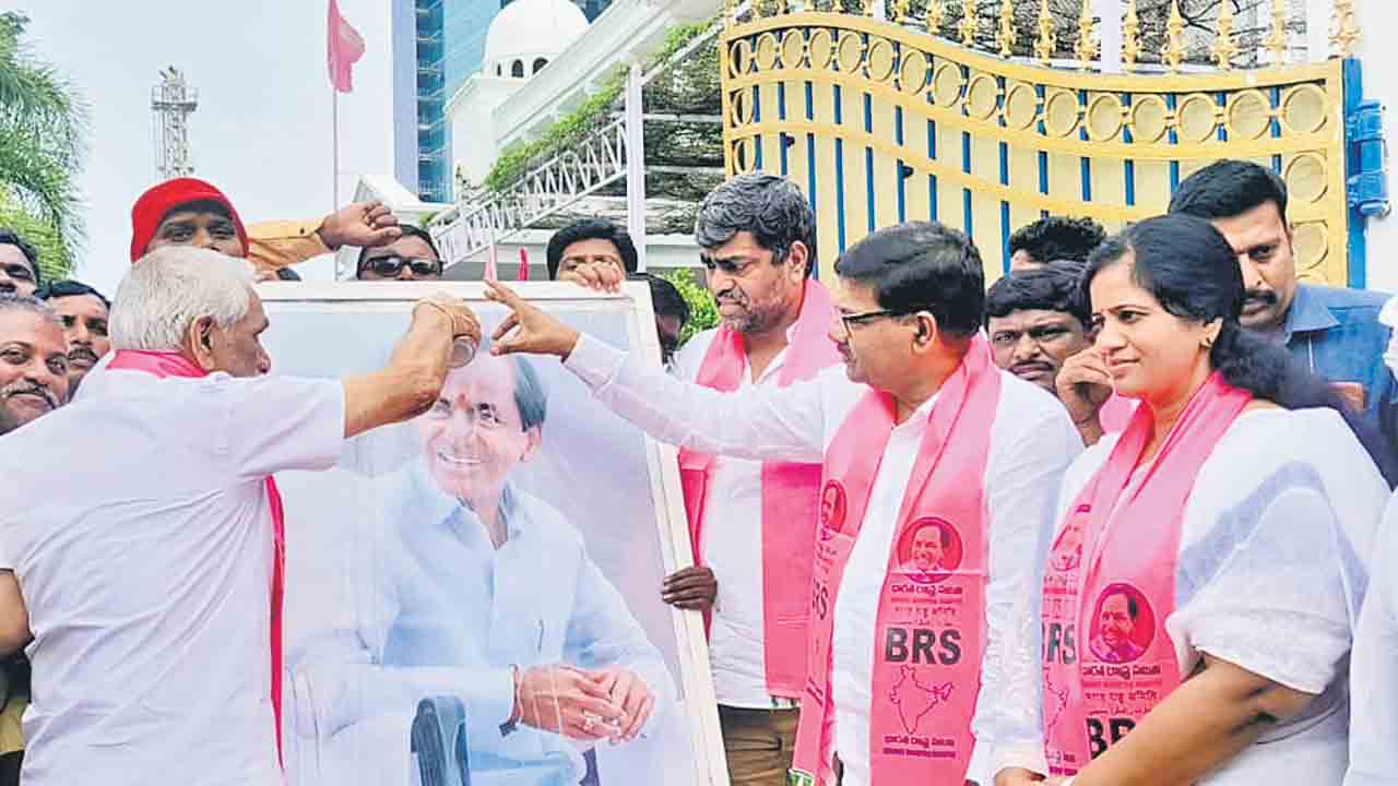 రైతు బాంధవుడు కేసీఆర్‌