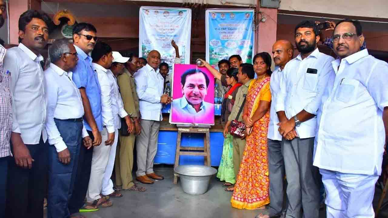 బస్సోళ్ల సంబురాలు