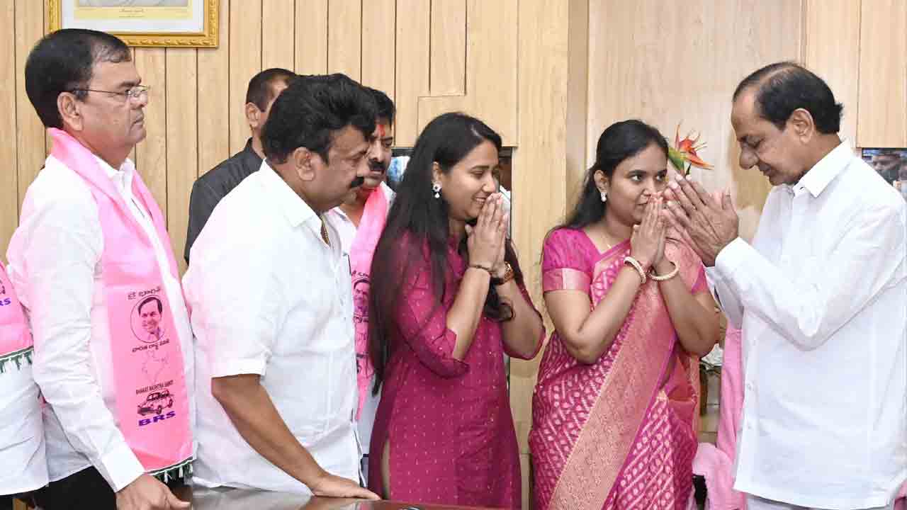 సాయన్నకు సభ నివాళి