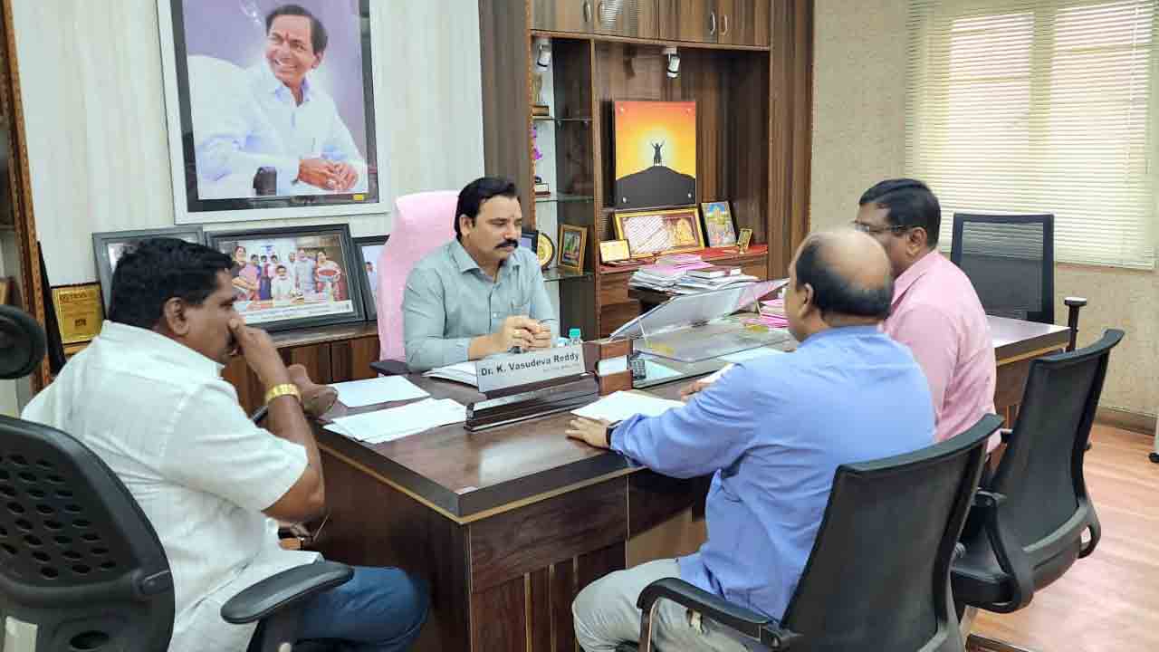 Chairman Vasudeva Reddy | బధిరుల డిగ్రీ కళాశాల ఏర్పాటుపై నివేదికను త్వరగా అందించాలి : చైర్మన్‌ వాసుదేవరెడ్డి