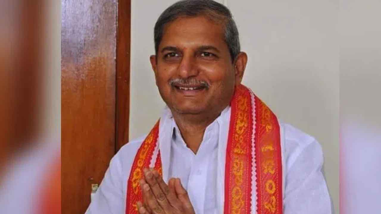 వ్యవసాయ వ్యవహారాల సలహాదారుగా చెన్నమనేని
