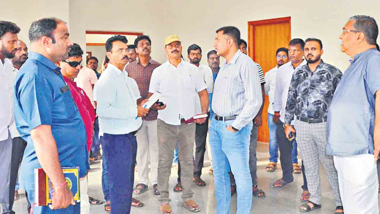 రెండు రోజుల్లో పనులు పూర్తిచేయాలి