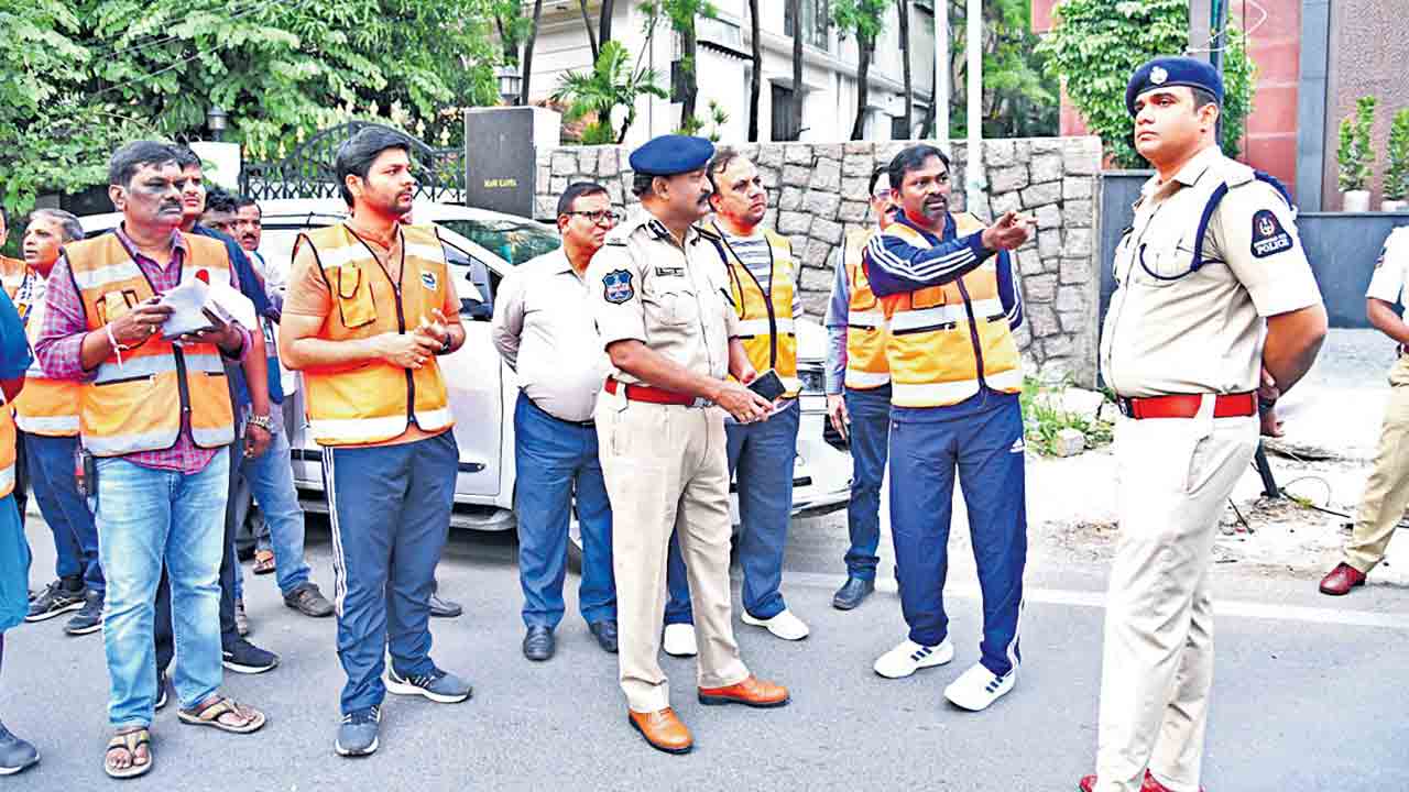 మరో 3 జంక్షన్ల అభివృద్ధి