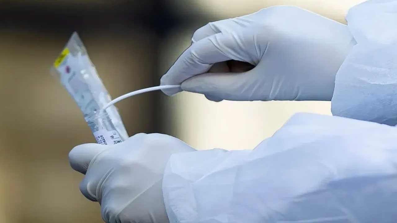 COVID-19 variant | బ్రిటన్‌లో విస్తరిస్తున్న కొవిడ్‌ కొత్త వేరియంట్‌.. ఆ వేరియంట్‌ పేరు, లక్షణాలు తెలుసా..?