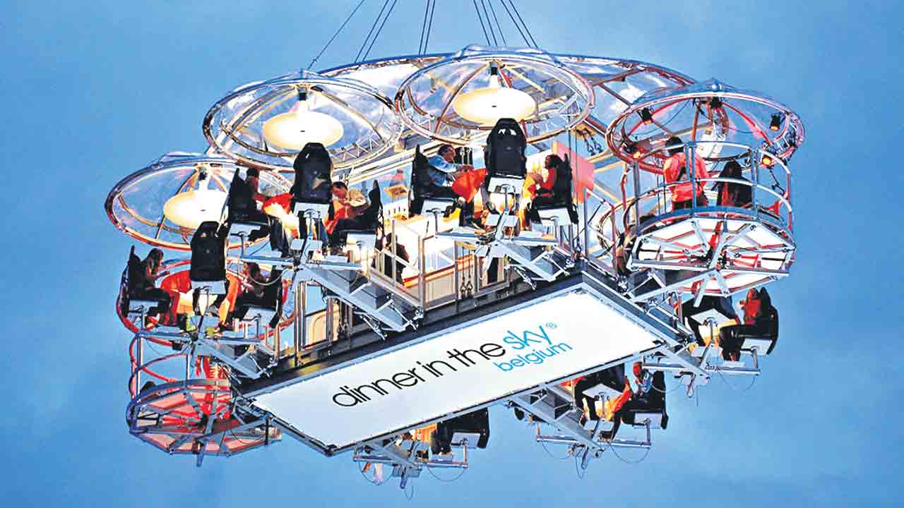 Restaurants | ఈ రెస్టారెంట్లకు వెళ్తే సరికొత్త ఎక్స్‌పీరియన్స్‌ మీ సొంతం