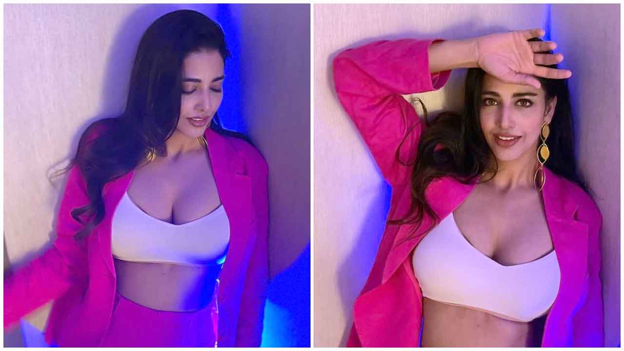 Daksha Nagarkar | పింక్ డ్రెస్‌లో దక్ష నాగర్కర్ అందాల ట్రీట్..