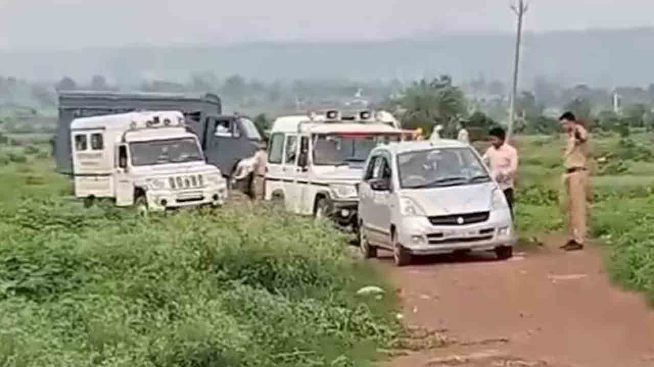 Dalit man beaten to death | మధ్యప్రదేశ్‌లో మరో దారుణం.. దళిత వ్యక్తిని కొట్టి చంపారు,   అతడి తల్లిని వివస్త్రను చేశారు