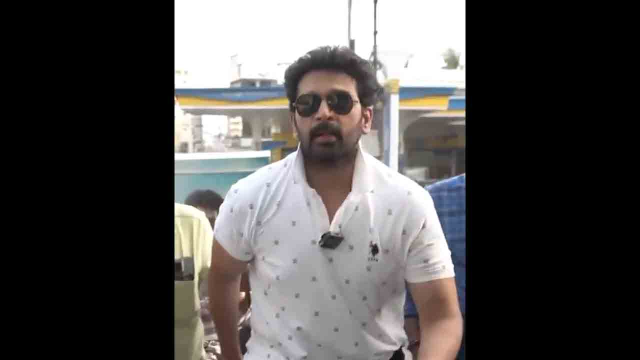 Dayaa | దయా సక్సెస్‌ సెలబ్రేషన్స్‌లో జేడీ చక్రవర్తి.. ఎక్కడికెళ్లాడో తెలుసా..?