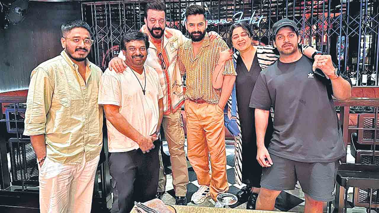 థాయ్‌లాండ్‌లో డబుల్‌ ఇస్మార్ట్‌