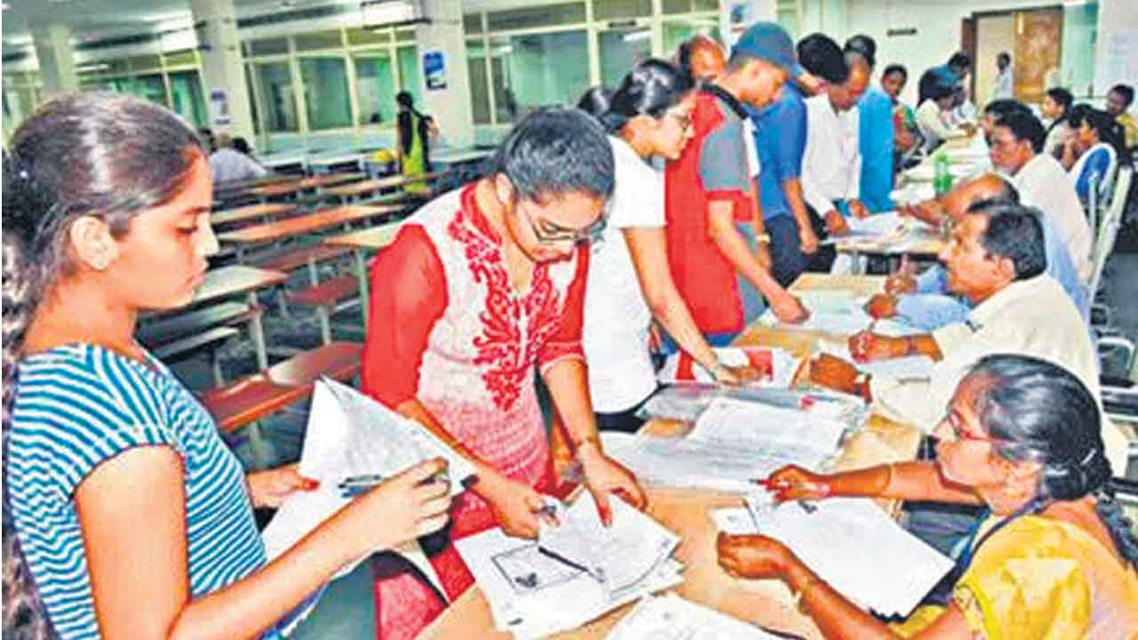 నేడు ఐసెట్‌ వెబ్‌ ఆప్షన్లకు ఆఖరు