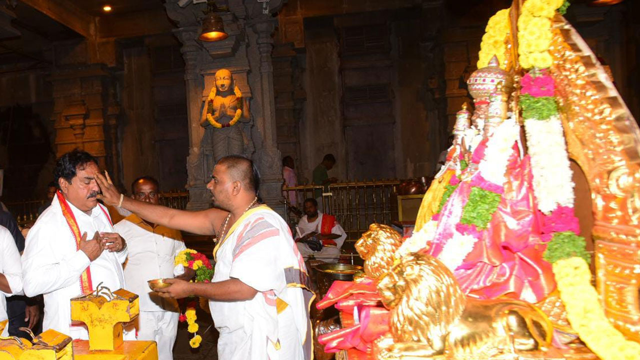 Minister Errabelli Dayakar rao | రాష్ట్రంలో మళ్లీ అధికారంలోకి వచ్చేది బీఆర్‌ఎస్‌ ప్రభుత్వమే: మంత్రి ఎర్రబెల్లి