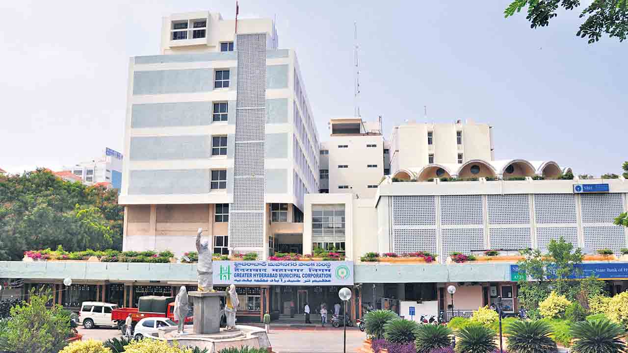 కాజేయకుండా.. కాపాడి