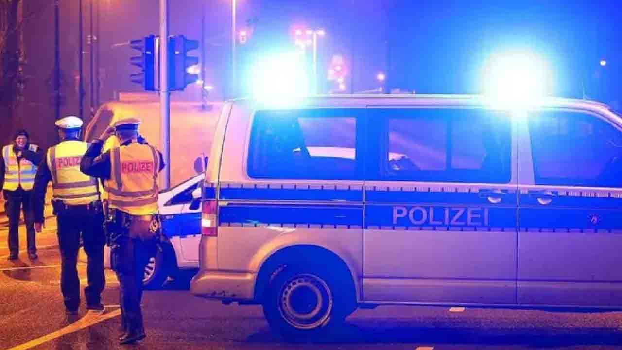 World War II Bomb | జర్మనీలో రెండో ప్రపంచ యుద్ధం నాటి బాంబు కలకలం.. ప్రజలను సురక్షిత ప్రాంతాలకు తరలింపు