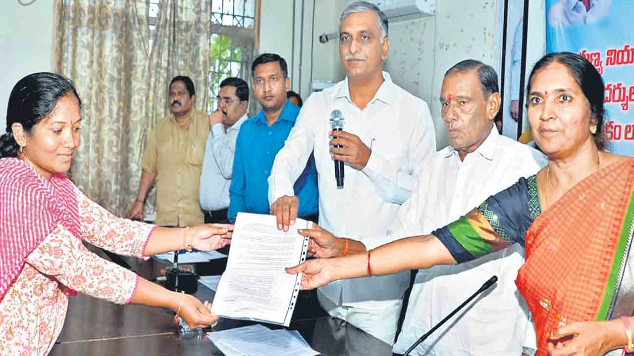 Minister Harish Rao |  కాంగ్రెస్‌కు లీడర్లు లేరు.. బీజేపీకి క్యాడర్‌ లేదు.. బీఆర్‌ఎస్‌కు తిరుగులేదు: మంత్రి హరీశ్‌రావు