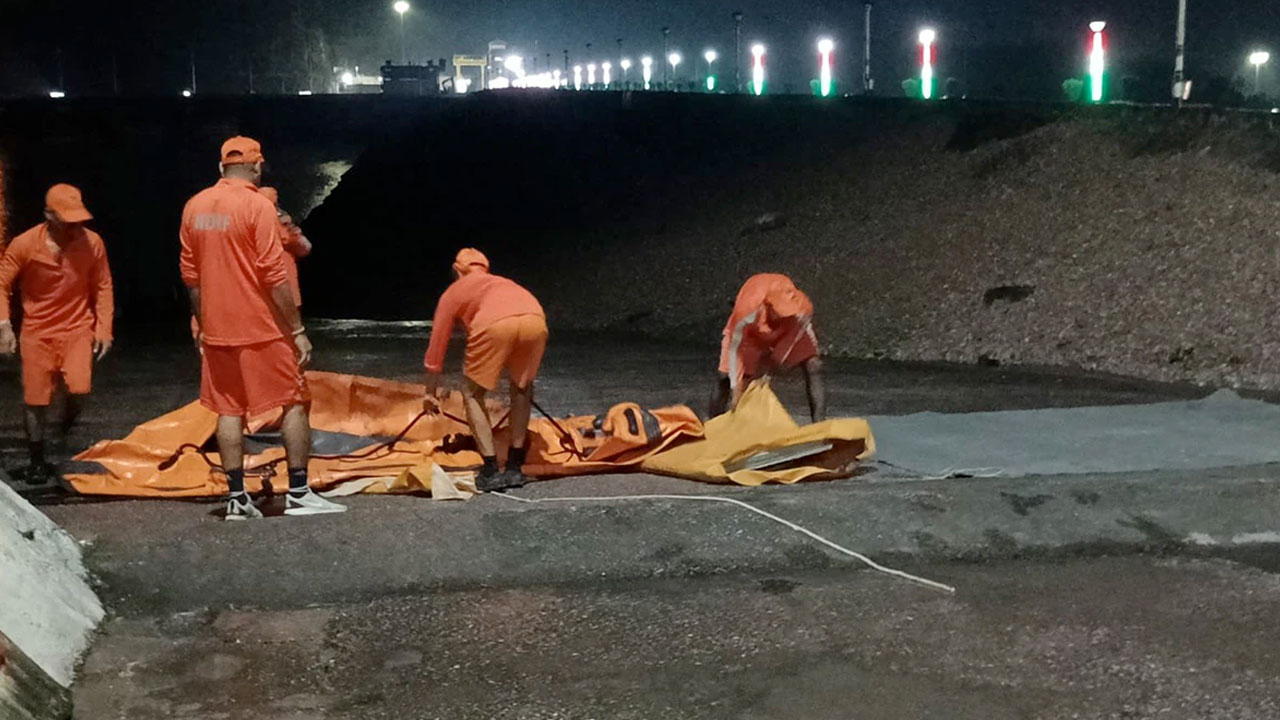 Himachal Pradesh | హిమాచల్‌ప్రదేశ్‌కు పొంచిఉన్న మరో ముప్పు.. కోల్‌ దామ్‌ రిజర్వాయర్‌లో 10 మంది గల్లంతు