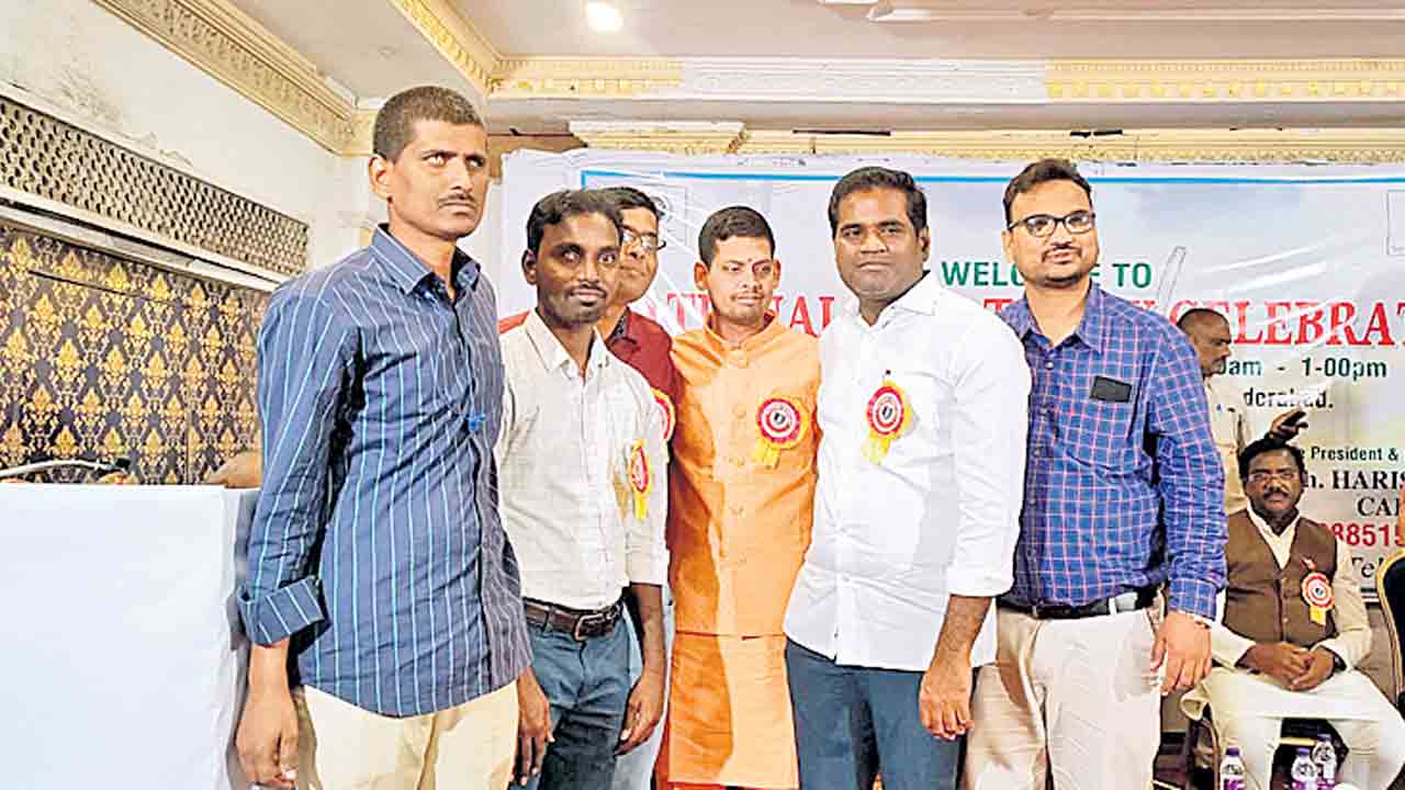 ప్రతిభకు అంధత్వం అడ్డుకారాదు