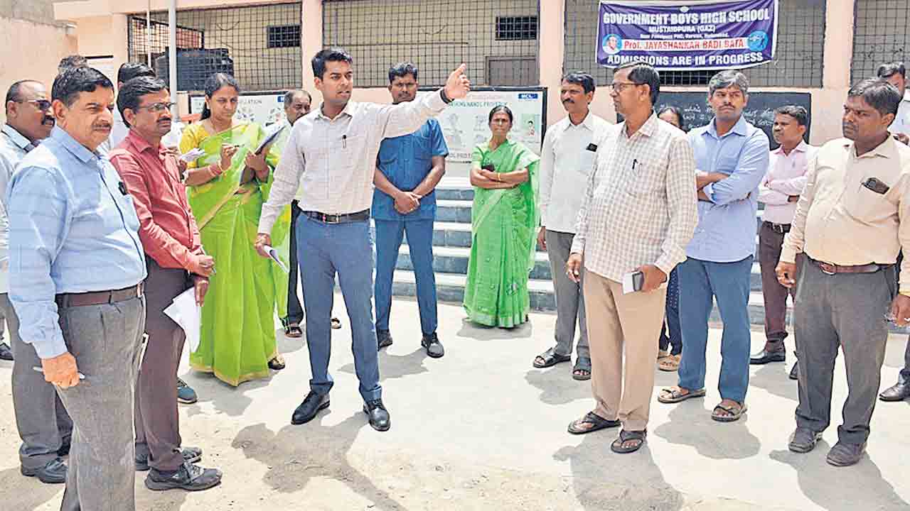 అభివృద్ధి పనులు త్వరగా పూర్తి చేయాలి