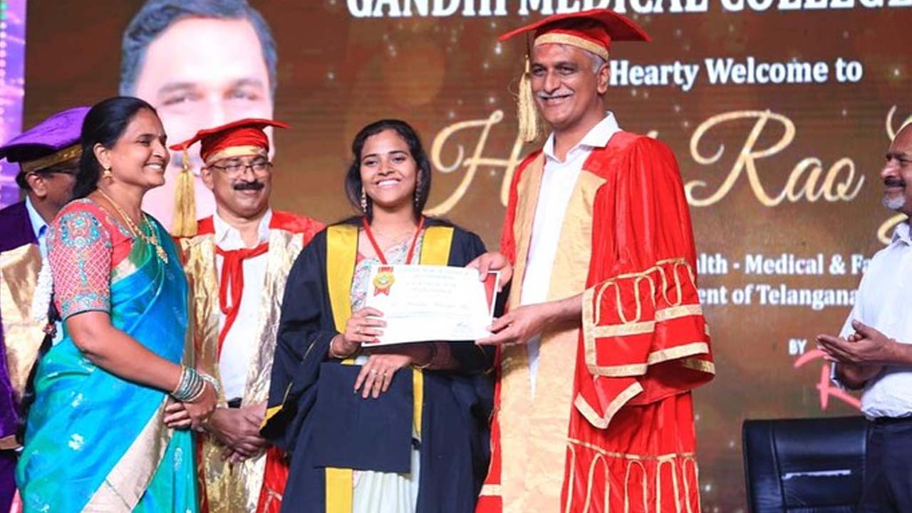 Gandhi Medical College Graduation Ceremony | జిల్లాకో మెడికల్‌ కాలేజీ ఘనత సీఎం కేసీఆర్‌దే : మంత్రి హరీశ్‌రావు