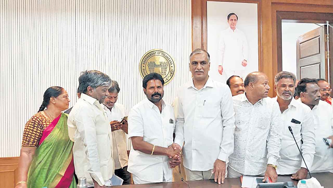 రేషన్‌ డీలర్ల హర్షం