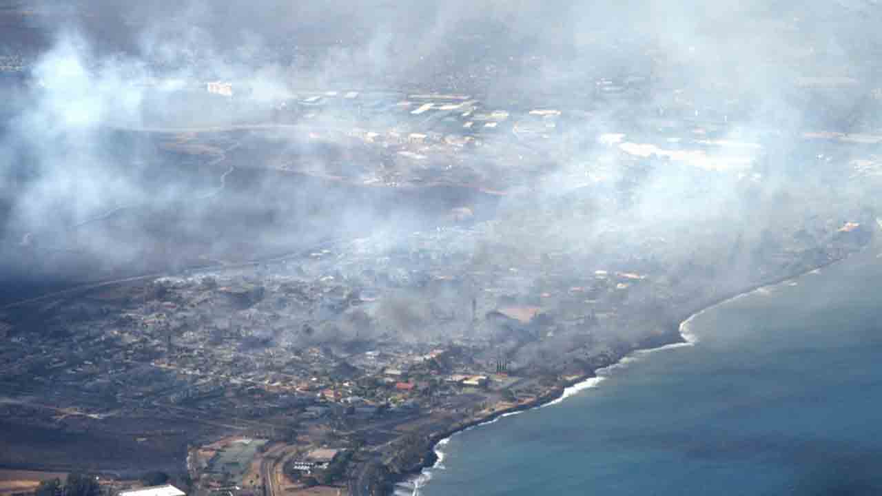 Wildfire | హవాయి ద్వీపంలో కార్చిచ్చు బీభత్సం.. 36 మంది మృతి.. సముద్రంలోకి దూకి ప్రాణాలు కాపాడుకుంటున్న ప్రజలు