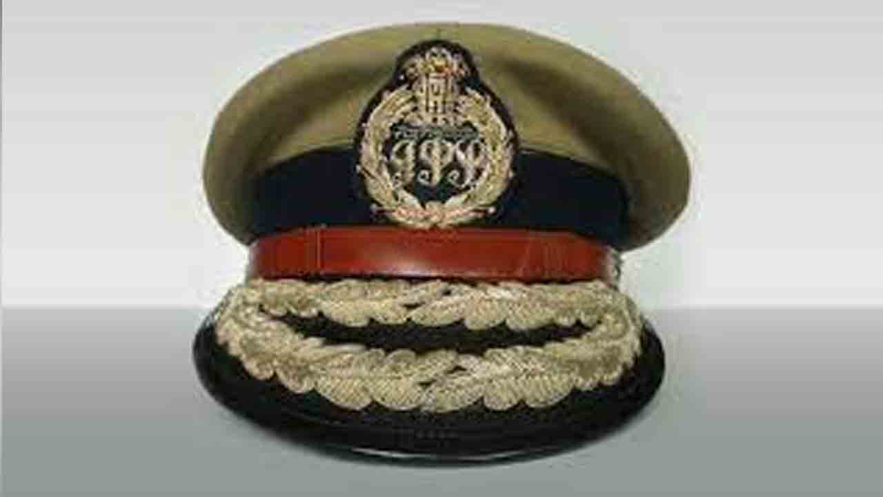 తెలంగాణలో ముగ్గురికి ఐపీఎస్‌ హోదా