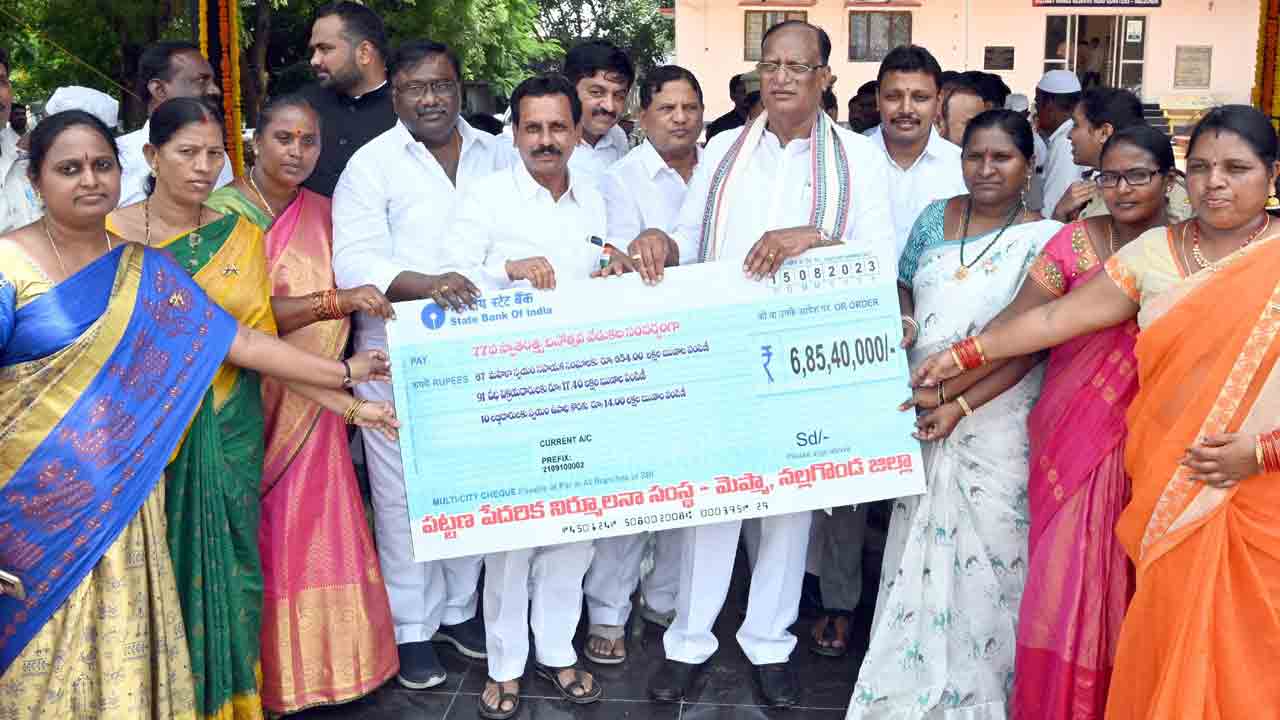 సబ్బండ వర్గాల సంక్షేమమే సర్కారు లక్ష్యం