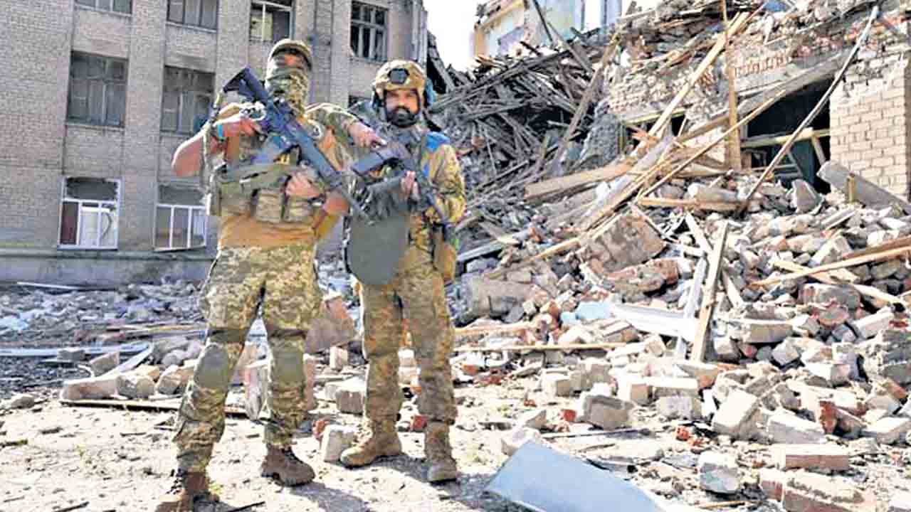 ఉక్రెయిన్‌కు అండగా భారతీయులు