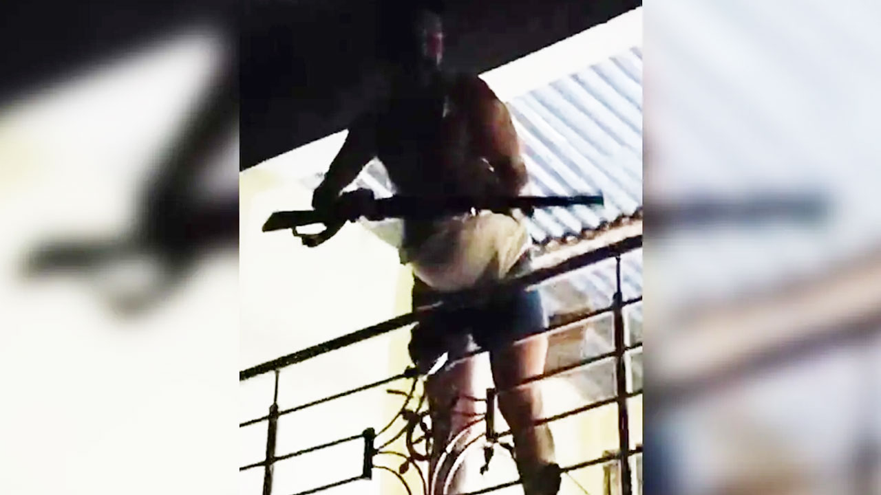 Pet Dogs Fight | కాల్పులకు దారితీసిన రెండు పెంపుడు కుక్కల మధ్య ఘర్షణ.. ఇద్దరు మృతి