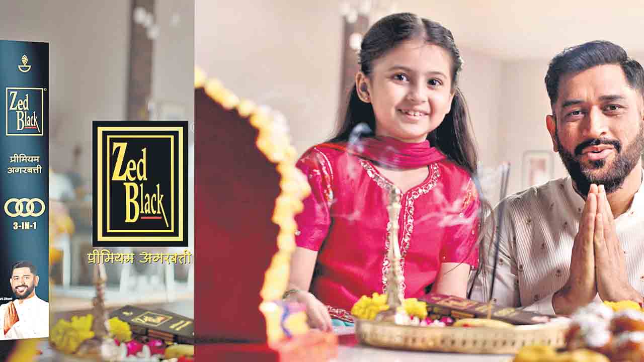 ధోనీతో జెడ్‌ బ్లాక్‌ అగరబత్తీ మన్‌ కీ శాంతి