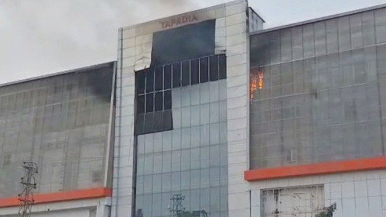 Chandanagar | చందానగర్‌ జేపీ సినిమాస్‌లో భారీ అగ్నిప్రమాదం.. కాలి బూడిదైన ఐదు స్క్రీన్లు, ఫర్నీచర్‌