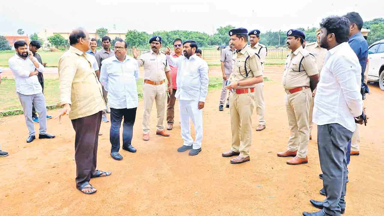 CM KCR |  నేడు సూర్యాపేటకు సీఎం కేసీఆర్‌.. కలెక్టరేట్‌, పోలీస్‌ కార్యాలయం, మెడికల్‌ కాలేజీ భవనాలను ప్రారంభించనున్న ముఖ్యమంత్రి