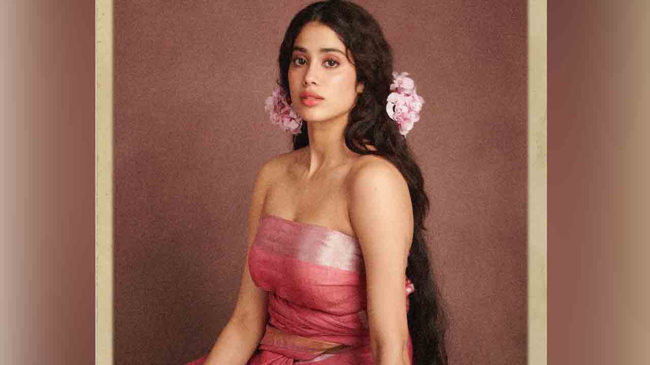 Janhvi Kapoor | అందమా అందుమా.. పారిజాత పూలకొమ్మలా జాన్వీకపూర్ నయా లుక్‌