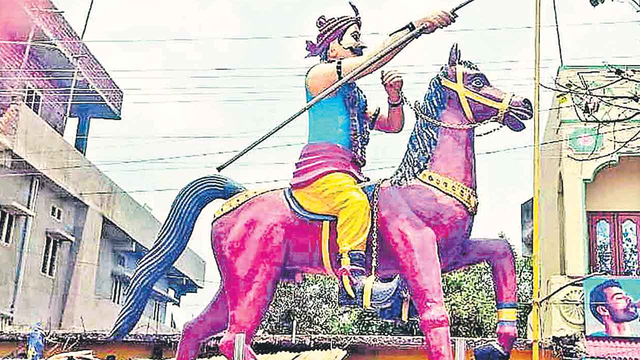 పోరాట యోధుడు సర్వాయి పాపన్న