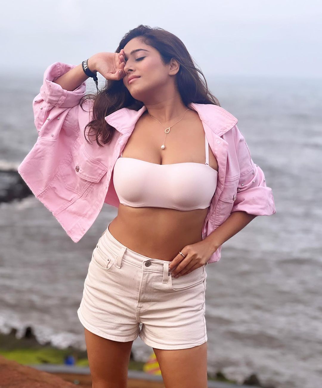 ( Photos : Instagram )