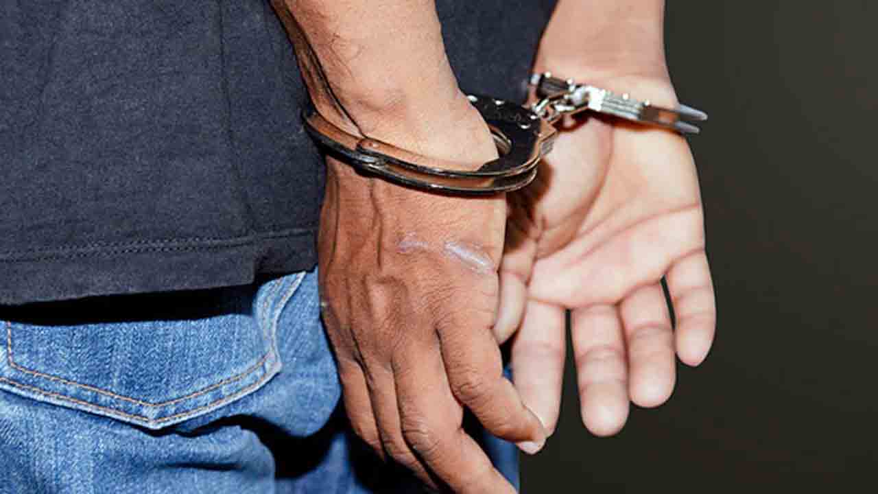 Kochi Mall | బుర్‌ఖా ధరించి మహిళల వాష్‌రూమ్‌లోకి ప్రవేశించిన వ్యక్తి.. వీడియో రికార్డు చేస్తూ..