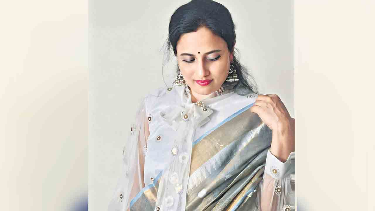 వస్త్రం.. సౌందర్య అస్త్రం!