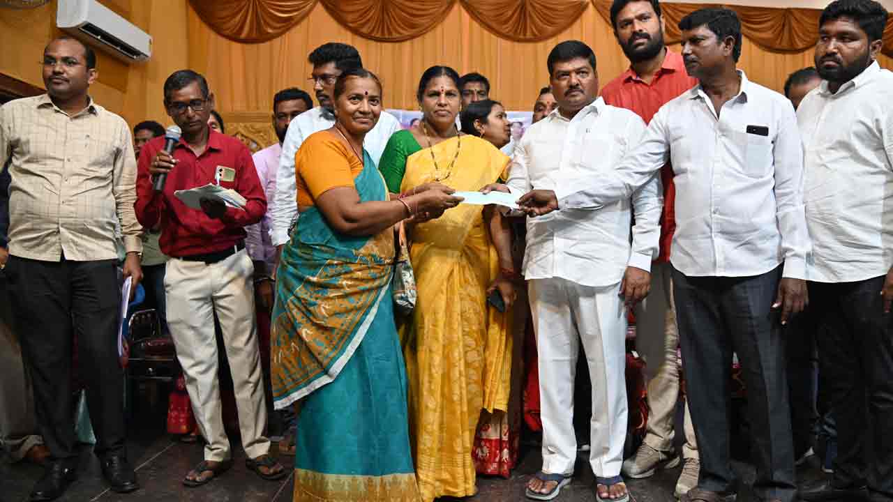 కేసీఆర్‌ ఆశీస్సులతో మరోసారి విజయం సాధిస్తా