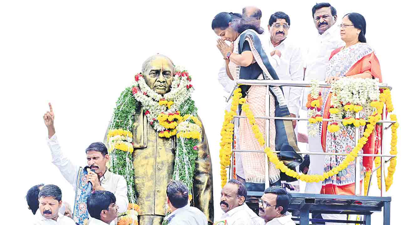 పీవీ సేవలను గుర్తించిన తెలంగాణ సర్కారు