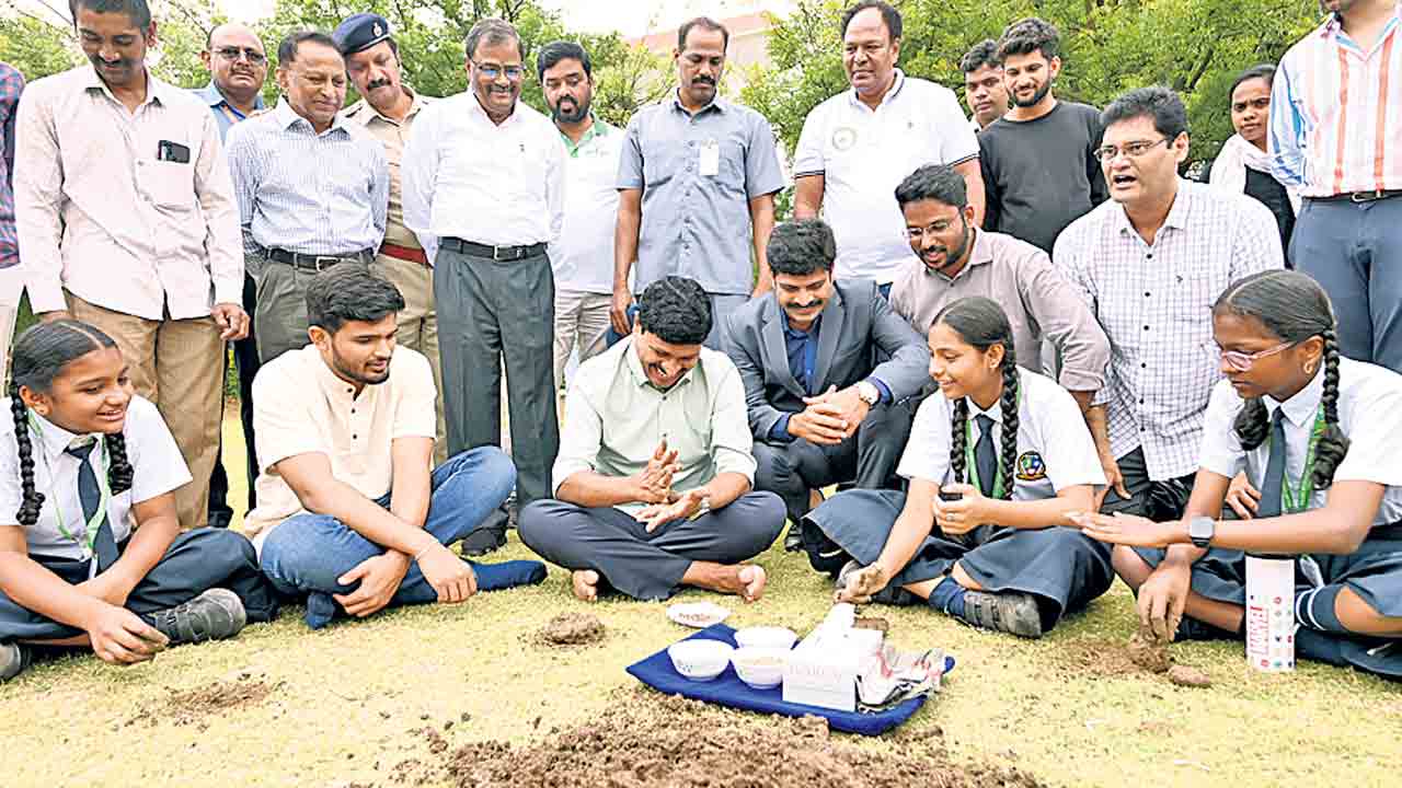 పిల్లలకు ప్రకృతిపై అవగాహన కల్పించాలి