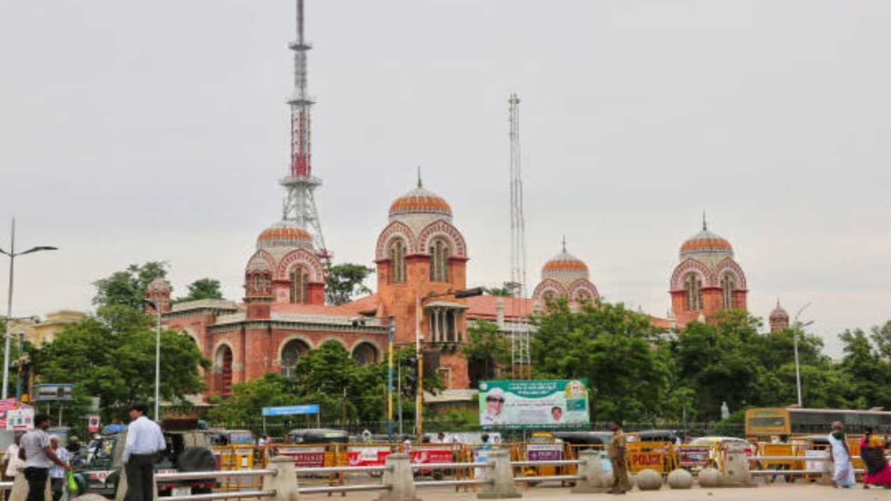 Madras High Court | మేనేజ్‌మెంట్‌ లోపాలపై చర్చించే హక్కు ప్రతి ఉద్యోగికి ఉంటుంది: మద్రాస్‌ హైకోర్టు