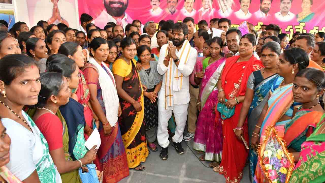 మహిళలకు పెరిగిన గౌరవం