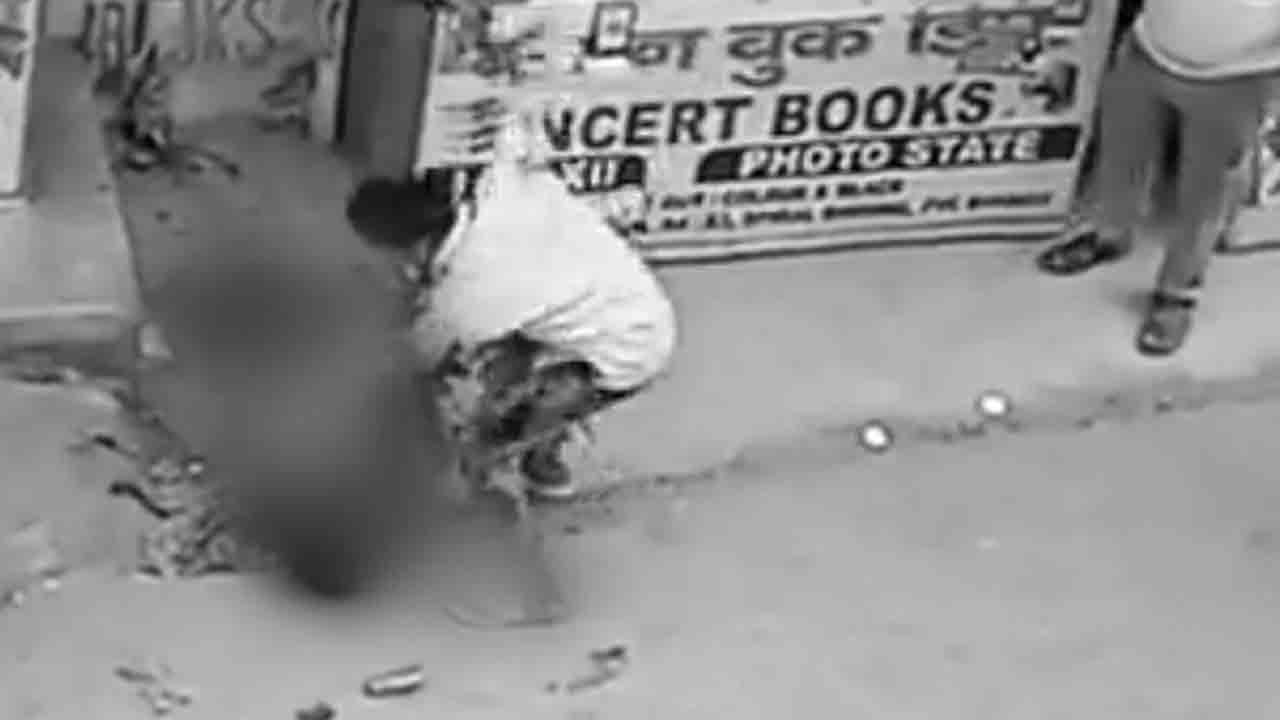 Delhi Murder | రూ.3,000 కోసం.. ఒక వ్యక్తిని కత్తితో పొడిచి చంపిన వైనం